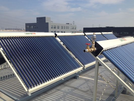 โรงแรม / หอพักระบบทำน้ำร้อนพลังงานแสงอาทิตย์แรงดันน้ำพร้อมตัวควบคุมอัจฉริยะ